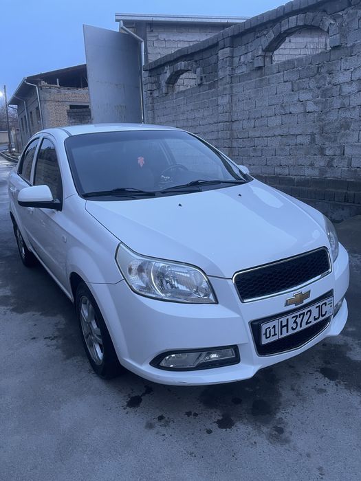 Nexia3 avtomat sotiladi