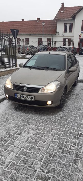 Vând Renault symbol 1.5 diesel.