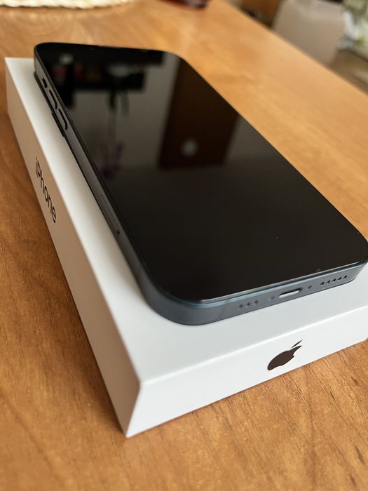 Apple iPhone 13 128GB Midnight - МНОГО ЗАПАЗЕН!
