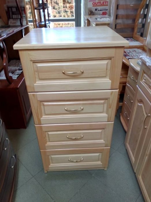 Скрин с 5 извити чекмеджета и 2 врати-масив.Наличен!