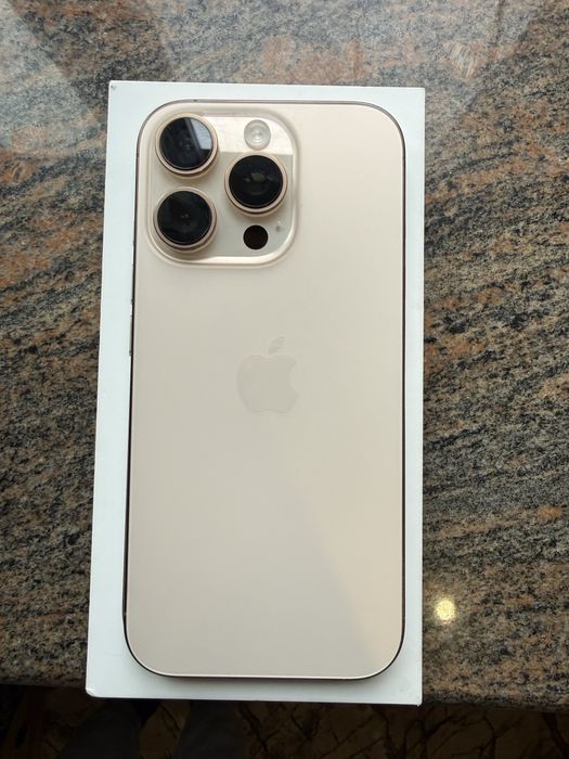 Iphone 16 pro с гаранция