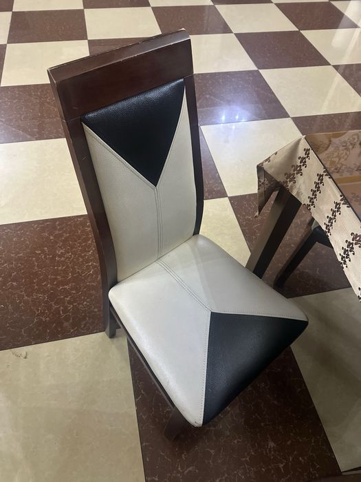 Продается стол и стуля