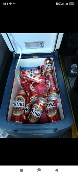 Хладилник Фризер за кола каравана кемпер или камион.