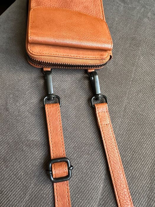 Кожено крос боди портмоне с кейс за телефон DR Amsterdam