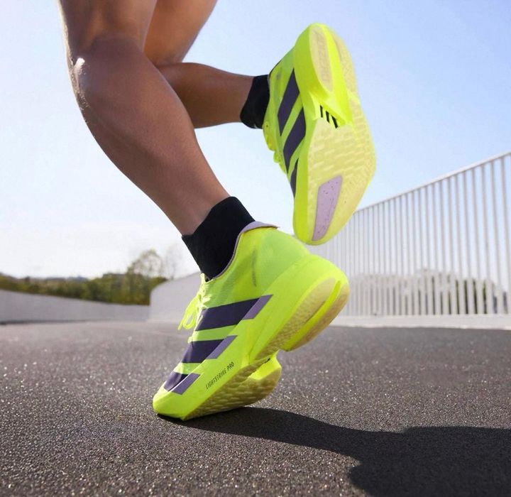 Кроссовки Adidas adiós 4M