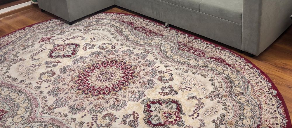 Продам ковер новый 3 на 2 метра