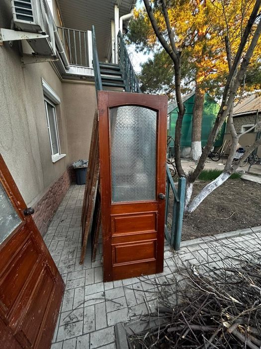 Деревянные двери