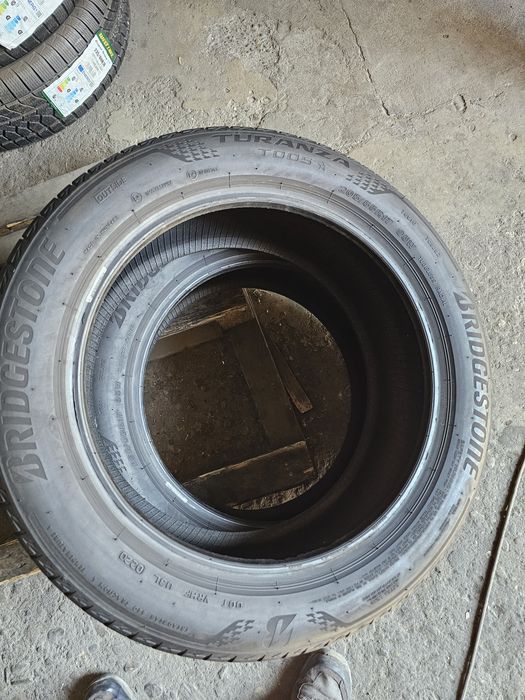 2 anvelope vara 205 55 17 Bridgestone