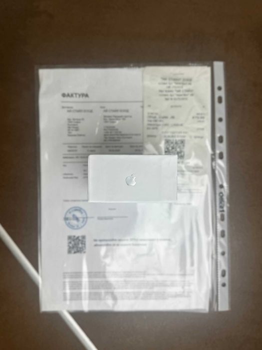 AirPods Pro 3 MagSafe кейс, нищо по нея не е рязано, от Айстаил