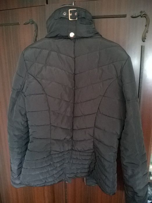 Кафяво яке с качулка