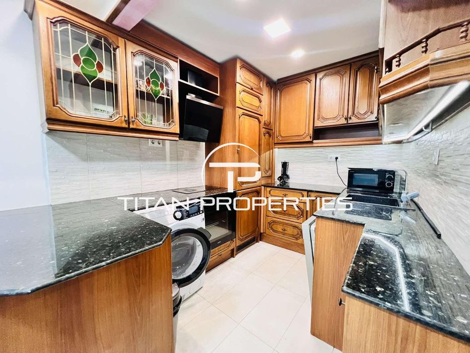 Дава се под наем Тристаен апартамент в Бургас, Възраждане - 82 кв.м за 612 € - Снимка #1