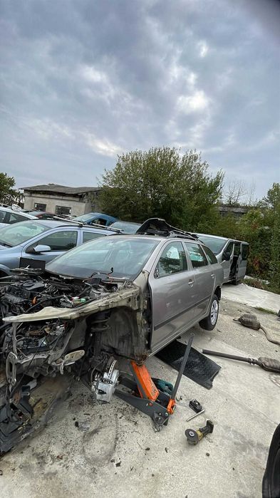 Grup Spate Skoda Octavia 2 cod 1K0907554L