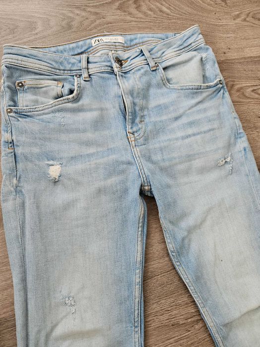 Blugi S bărbați Zara