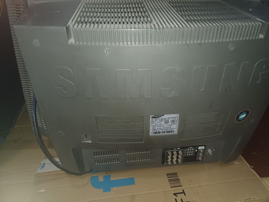 Телевизор с кинескопом Samsung