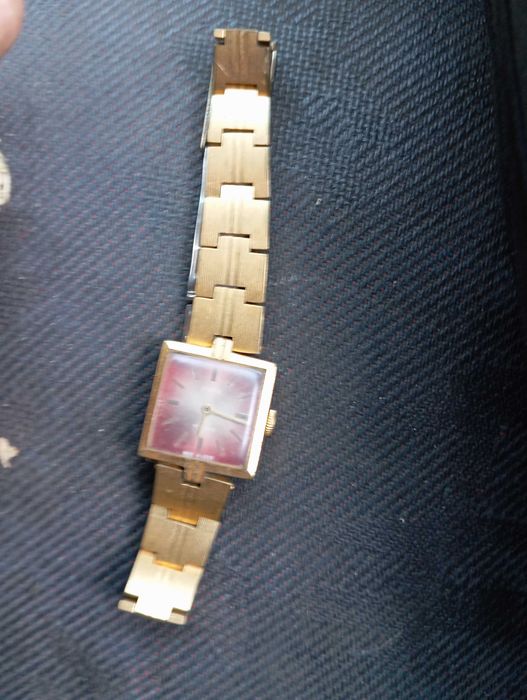 Руски елегантни чесовници за най красивите мадами