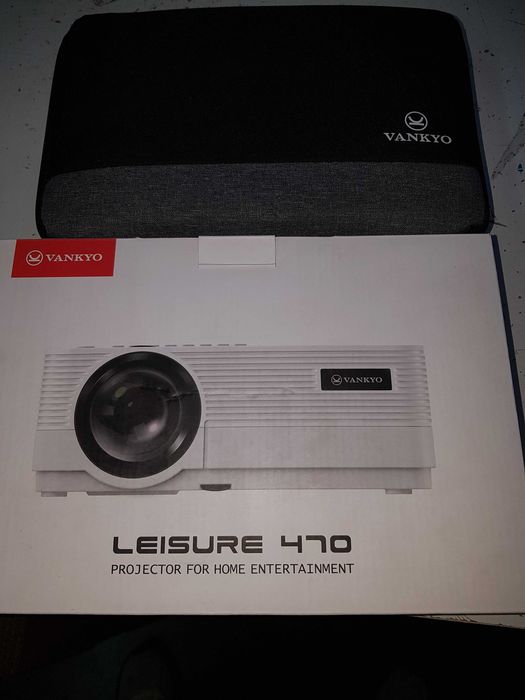 Vând videoproiectoare