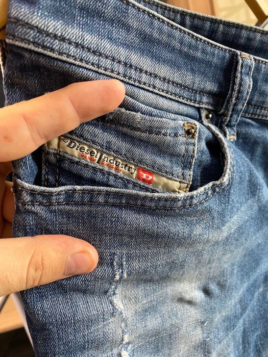 Blugi diesel originali 100% marime- 34