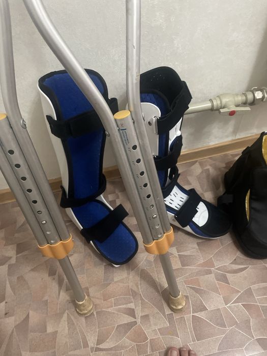 Продам костыли и лангетки