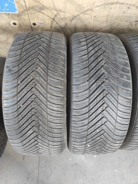 245/40/19 Hankook