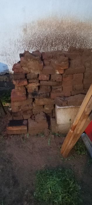 Отдам даром кирпичи б.у