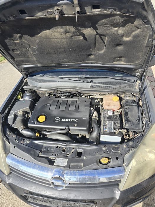 Capota,debimetru aer,intercooler,clapeta acceleratie opel astra h 1.7
