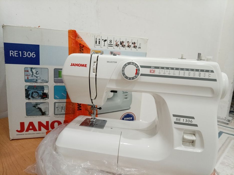 Janome RE1306 sewing machine