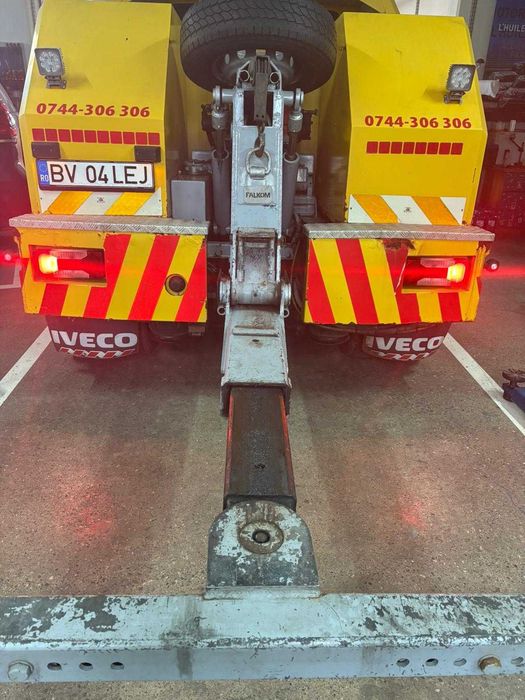De vanzare Iveco Daily 65C18  recuperator auto cu furculita