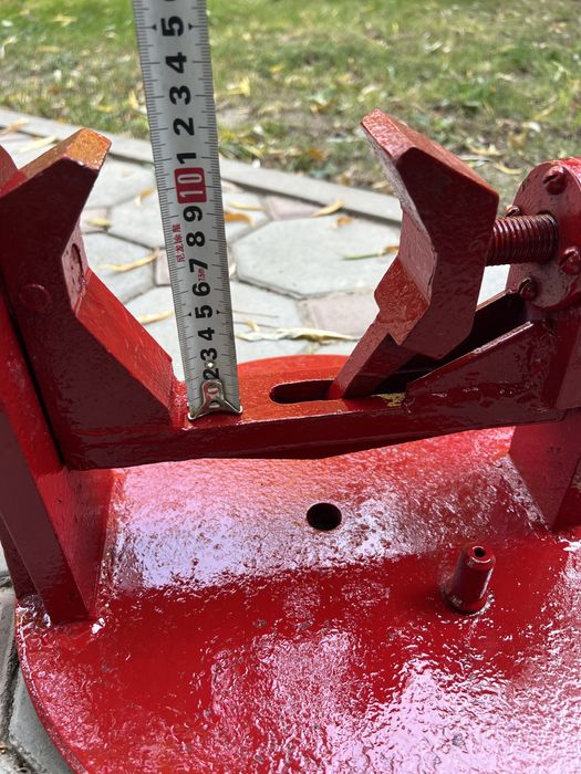 Тиски для труб