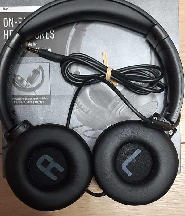 Casti ON-EAR cu antifon și microfon, Nou!