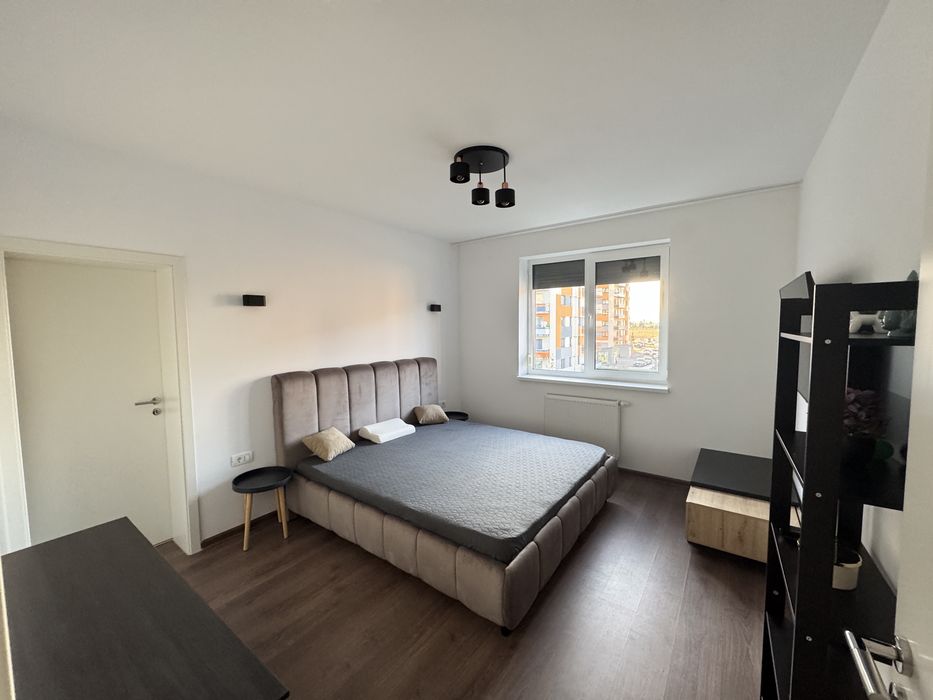Proprietar inchiriez Apartament 2.5 camere, tractorul decomandat