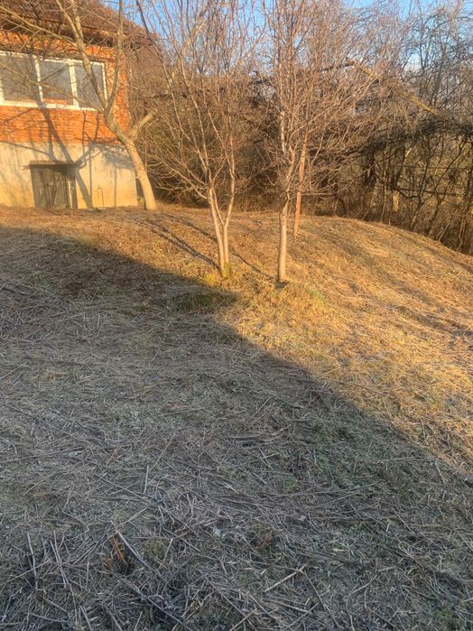 Vand casa si teren Varai