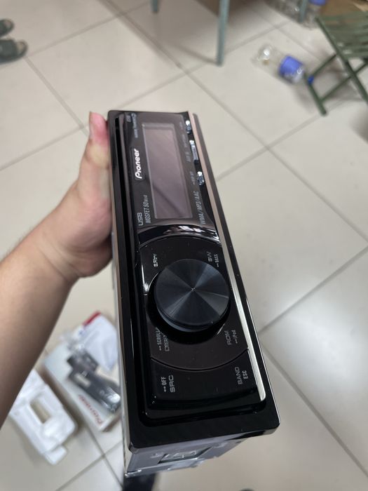 DEN-P7150UB делфин