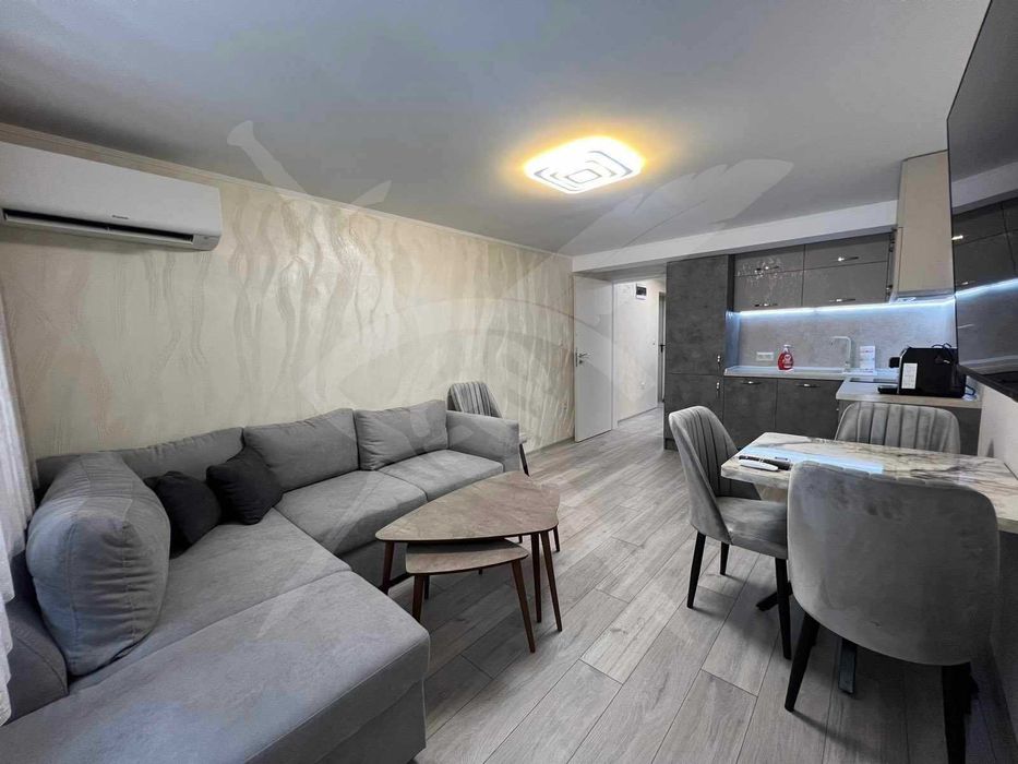 Дава се под наем Двустаен апартамент в Варна, Цветен квартал - 70 кв.м за 600 € - Снимка #1