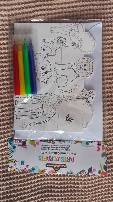 Дрешки, играчки и чанта за момче