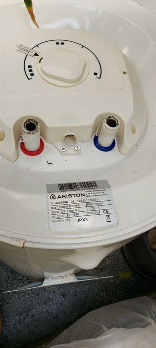 Бойлер Ariston 80l