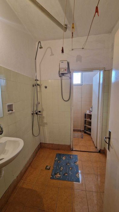 Дава се под наем Двустаен апартамент в Русе, Център - 70 кв.м за 289.17 € - Снимка #8