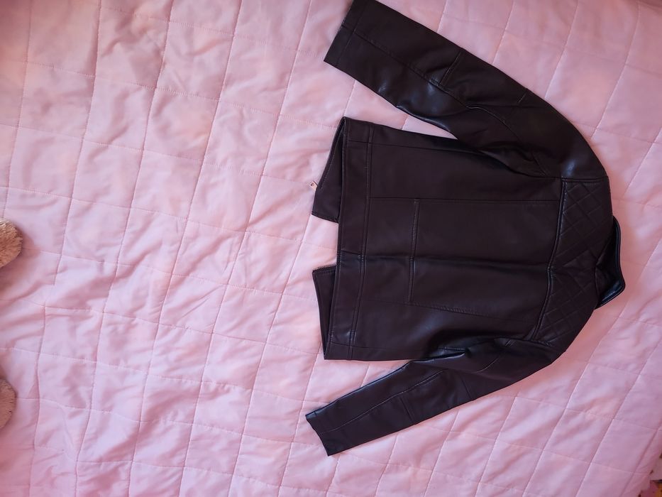 Кожено яке и панталон