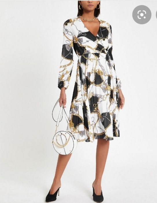 Уникална нова рокля River Island с принт "синджири"