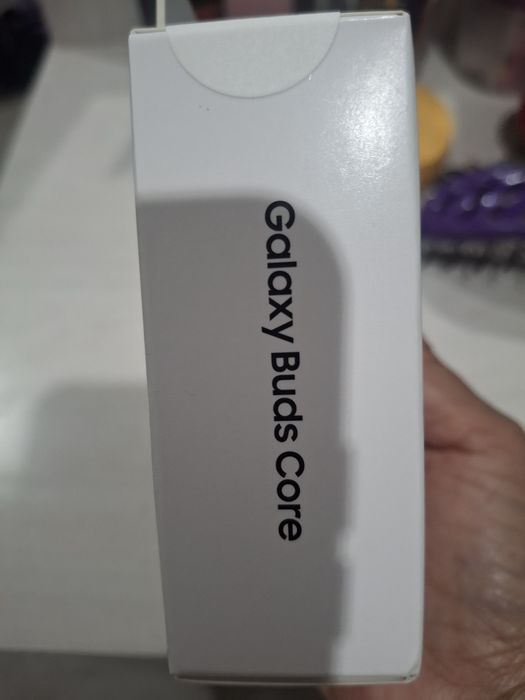 Продам наушники Samsung новый не открытый есть гарантия.