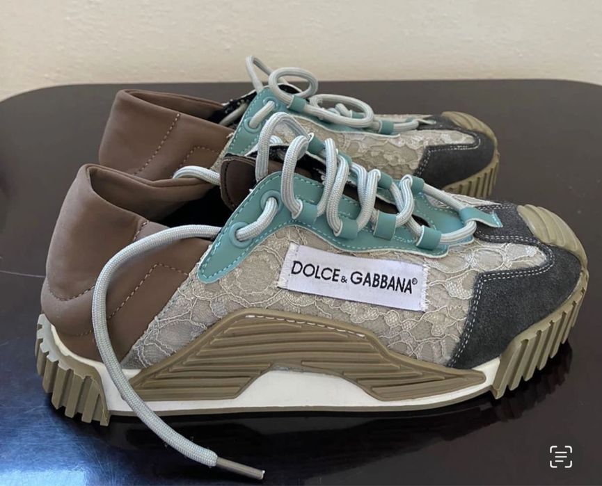 Кроссовки 37 размер 8000 тг