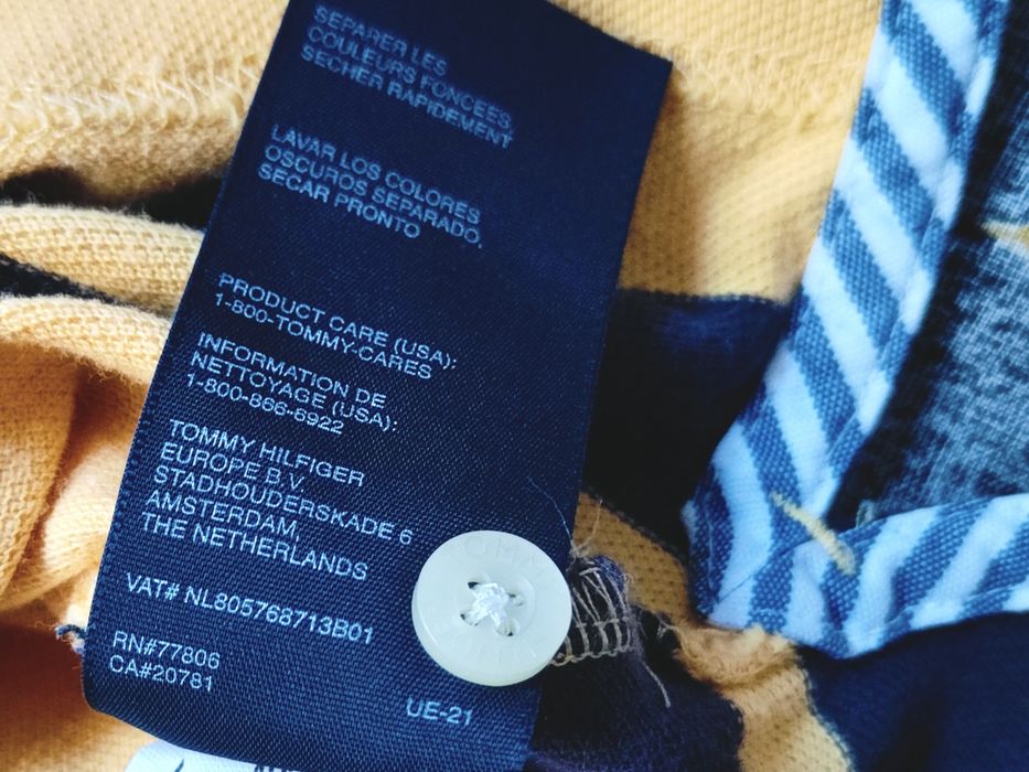 Tricou Tommy Hilfiger.