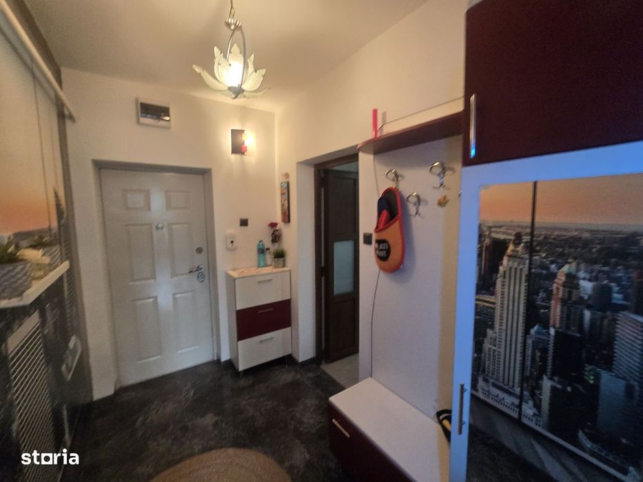 Apartament 2 camere, balcon, etaj 1, Piatra Neamț