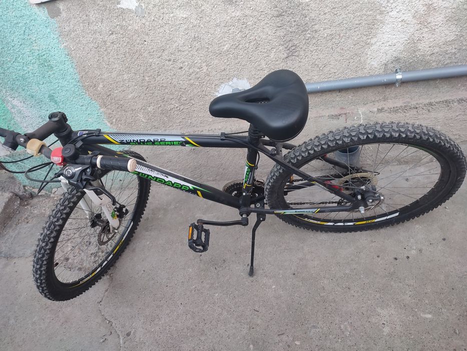 Vând asu schimb cu un telefon