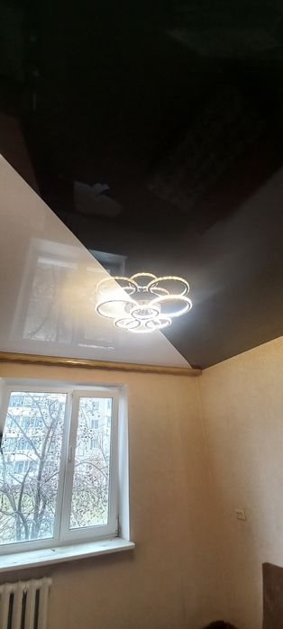 Установка натяжных потолков