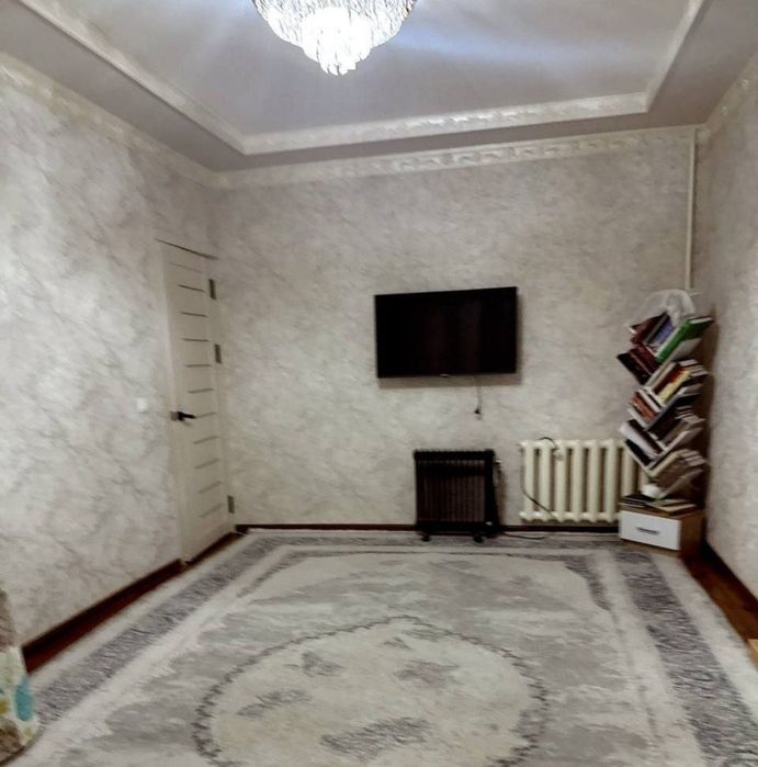 Продаётся квартира Юнусабад 18кв 2*3/1/4