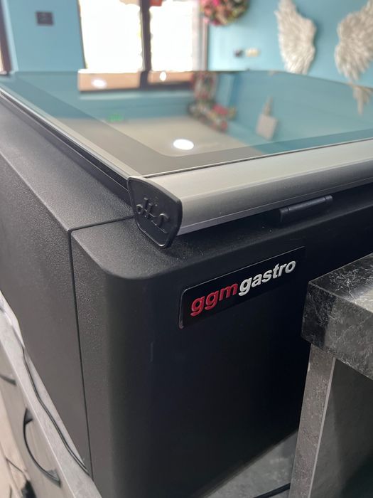 Настолна витрина за сладолед