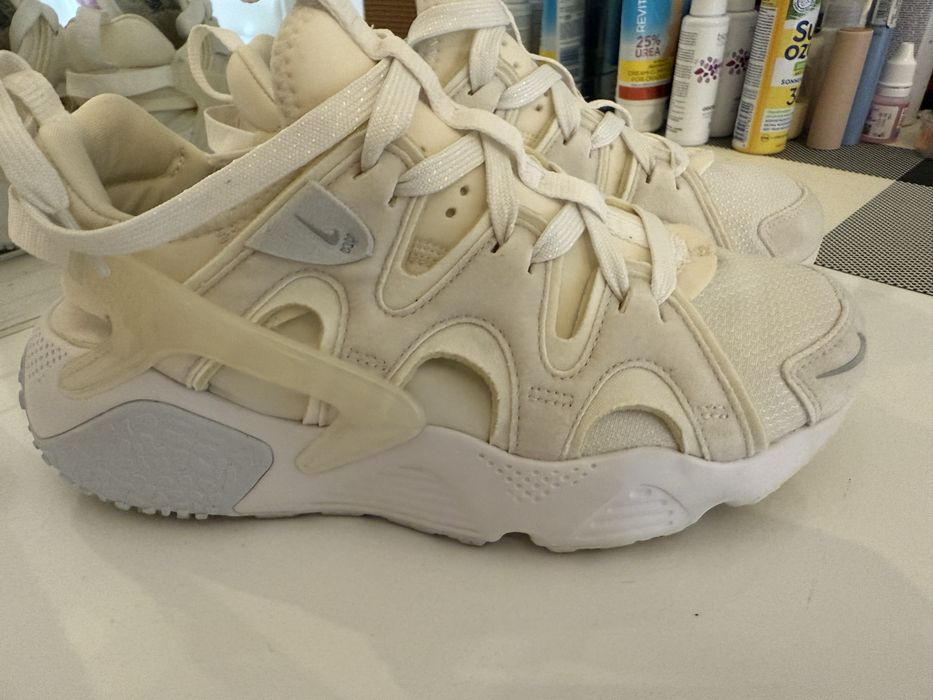 Дамски маратонки Nike