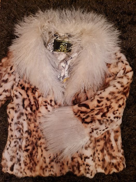 Елеци и палта естествена кожа и косъм