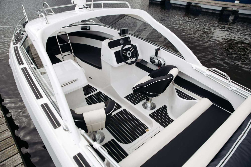 продаю катера лодки и прочее (цена указана за услугу)