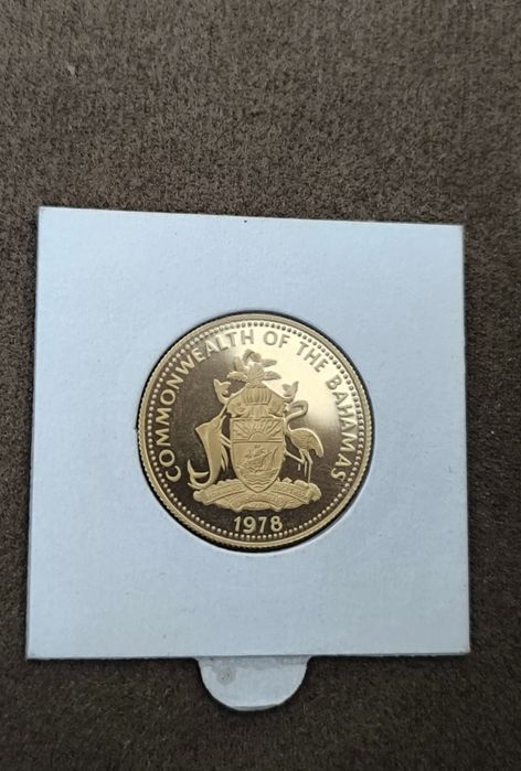 100 златни долара Бахамските острови